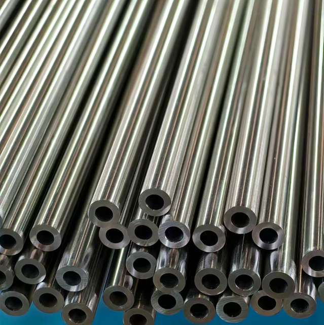 Nahtloses Rohr aus Hastell-Legierung B2